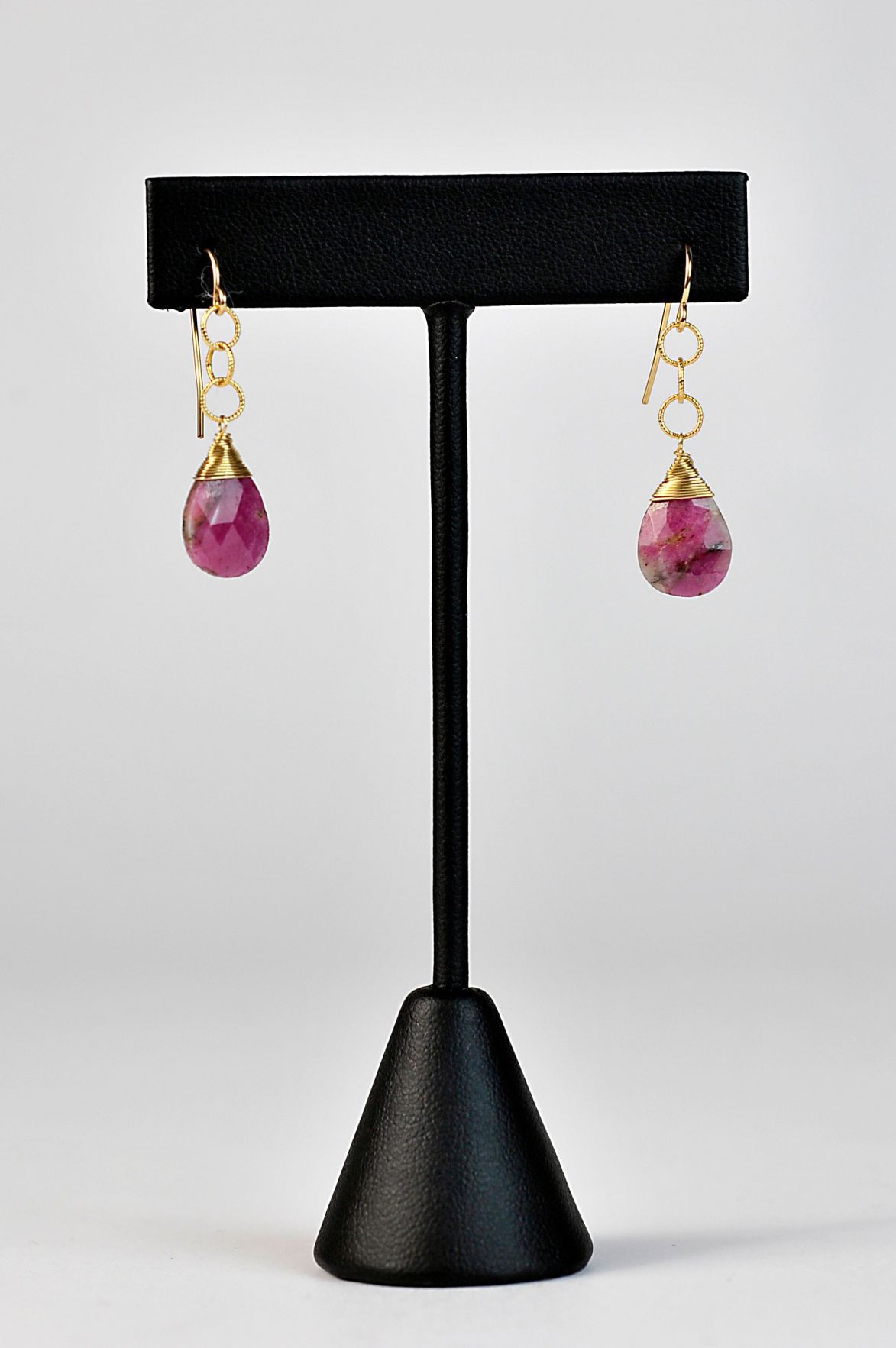 120317-SPC-magpieearrings.jpg
